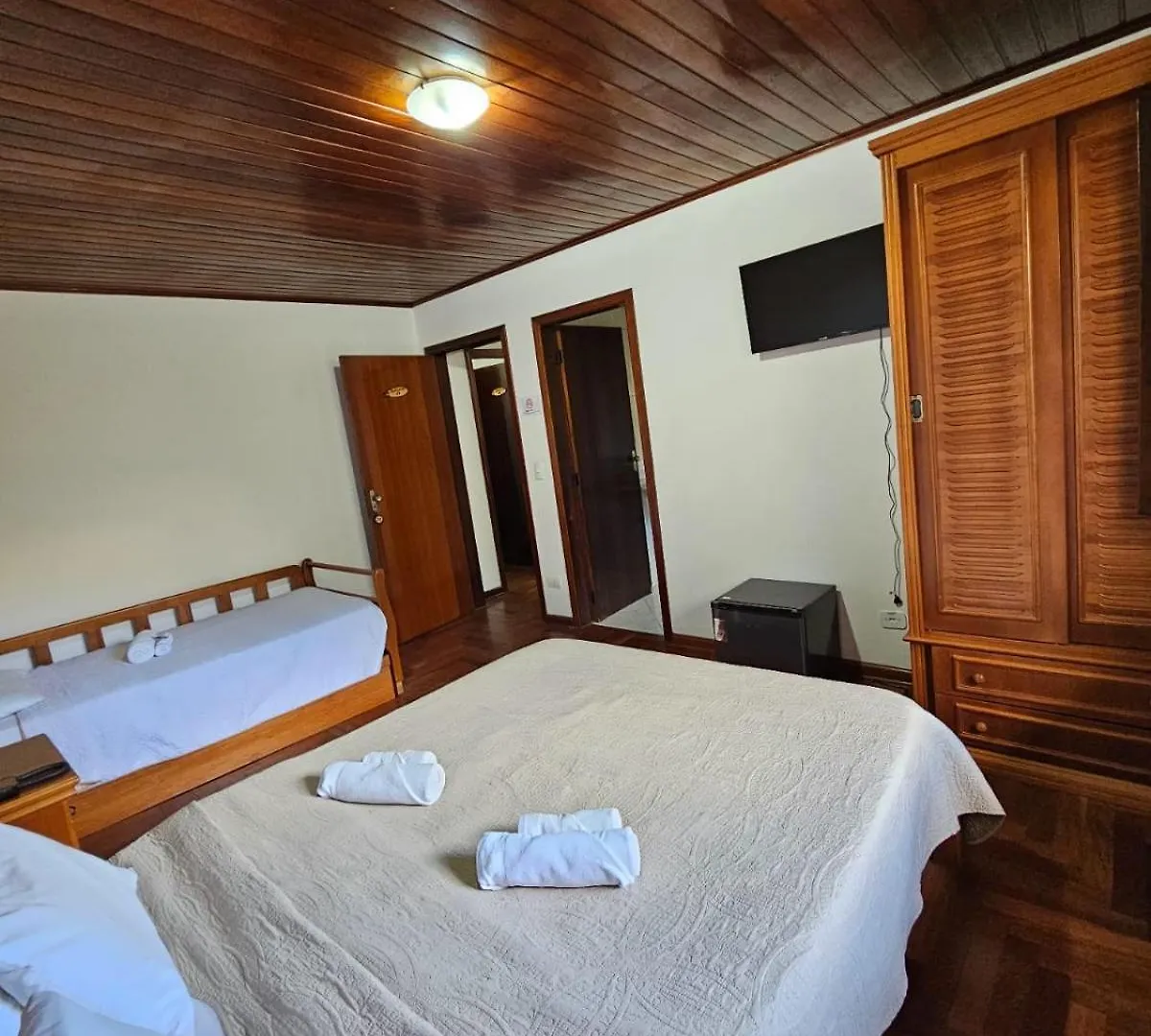 Pousada Portal Da Serra Campos do Jordao Inn